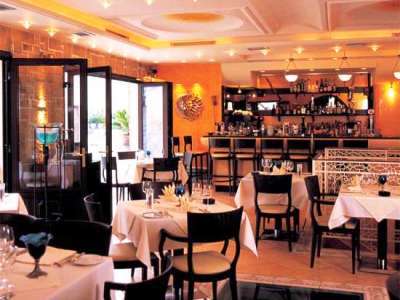 Acropol Hotel 2*